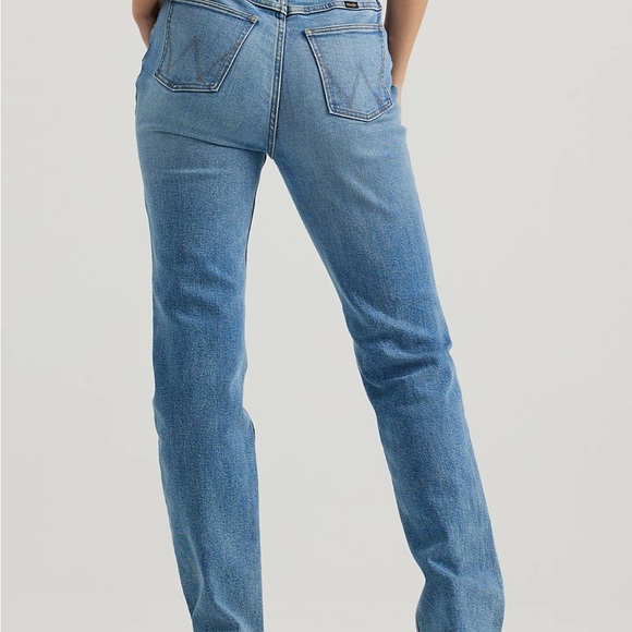 WOMENS HIGH RISE TRUE STRAIGHT LEG JEAN - Picture 2 of 5